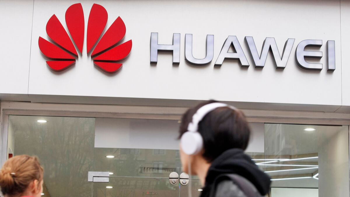 France won't ban Huawei but favors European 5G systems